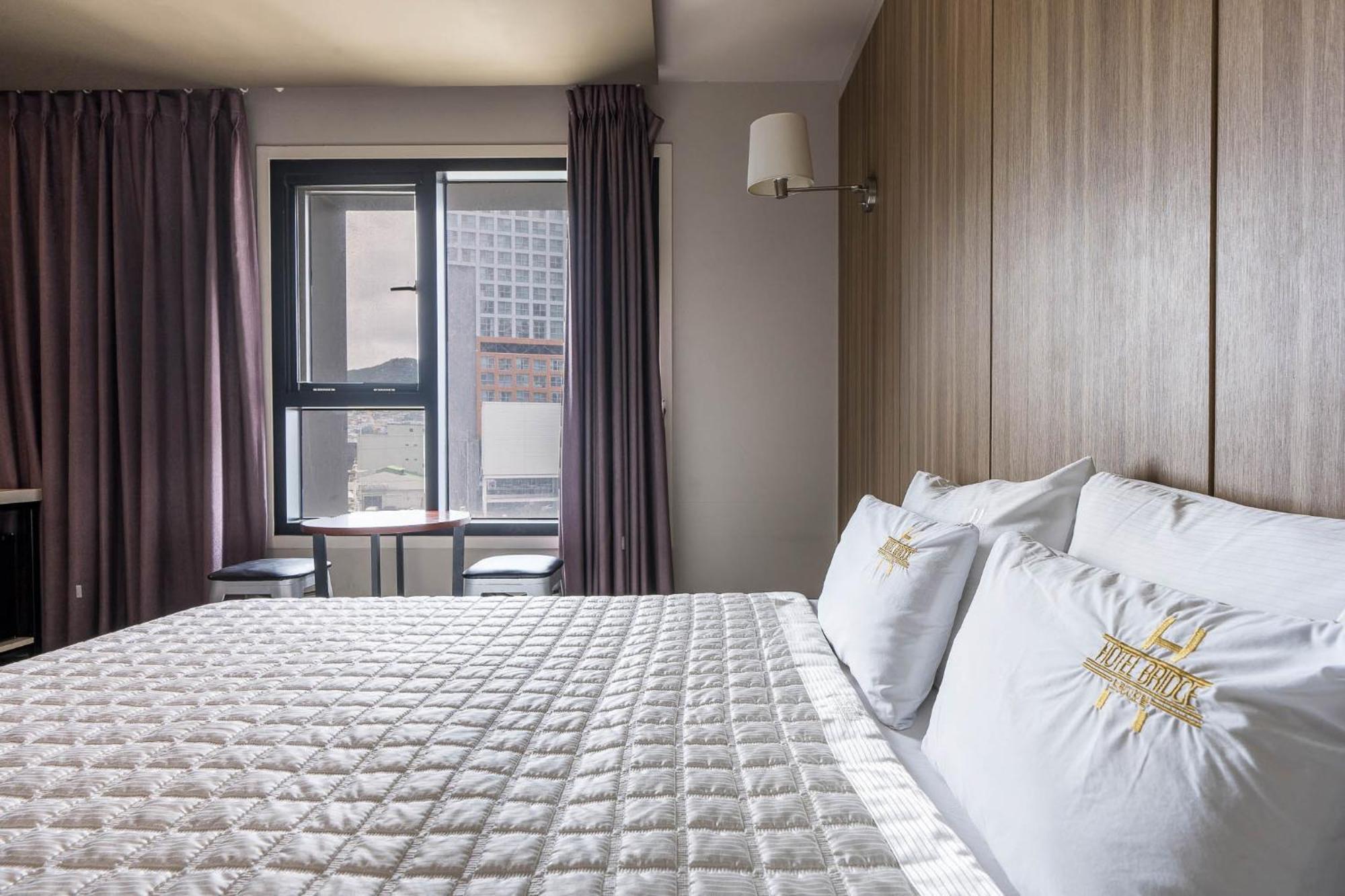 Hotel Bridge Pusan Zewnętrze zdjęcie